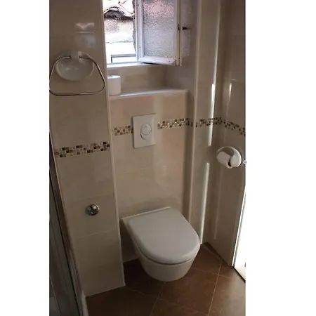 1-bdrm With Terrace In The Old Town *