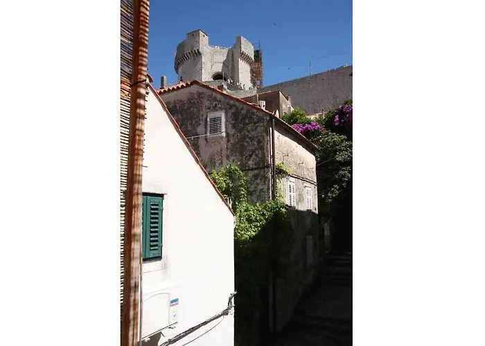 1-bdrm With Terrace In The Old Town * Ragusa