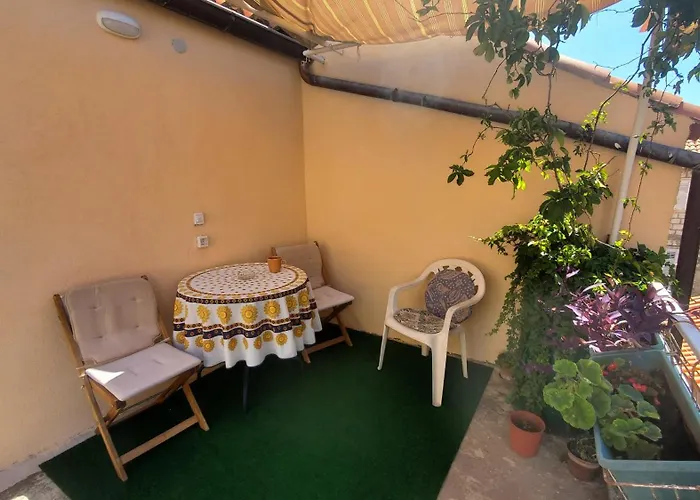 1-bdrm With Terrace In The Old Town Appartamento Ragusa