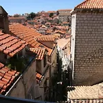 Apartamento 1-bdrm With Terrace In The Old Town